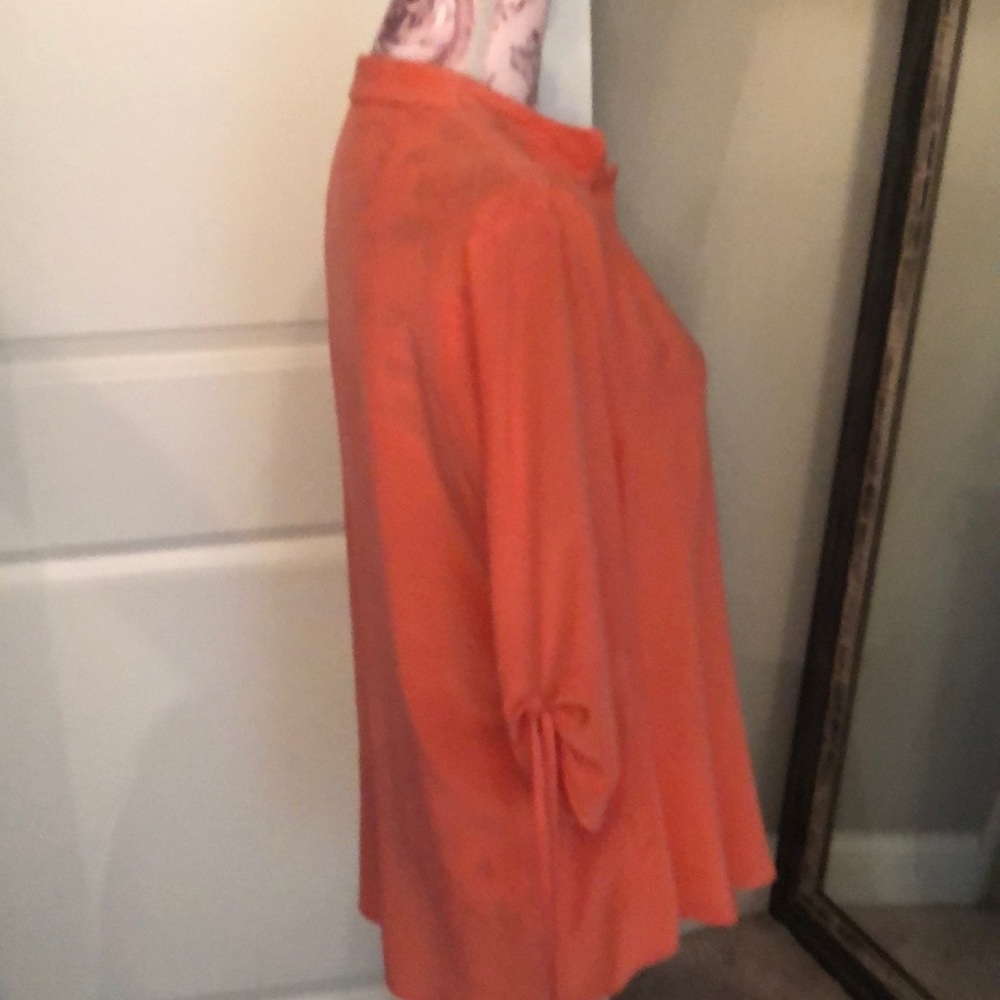 Blouse - Picture 2 of 3